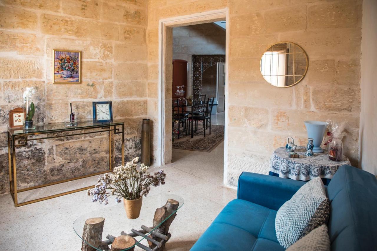 Tal-Karmnu Entire House With Private Heated Pool And Jacuzzi Villa Kirkop Dış mekan fotoğraf