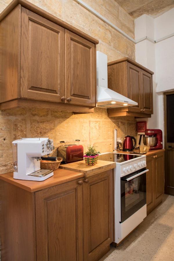 Tal-Karmnu Entire House With Private Heated Pool And Jacuzzi Villa Kirkop Dış mekan fotoğraf