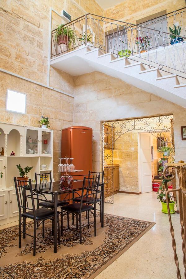Tal-Karmnu Entire House With Private Heated Pool And Jacuzzi Villa Kirkop Dış mekan fotoğraf